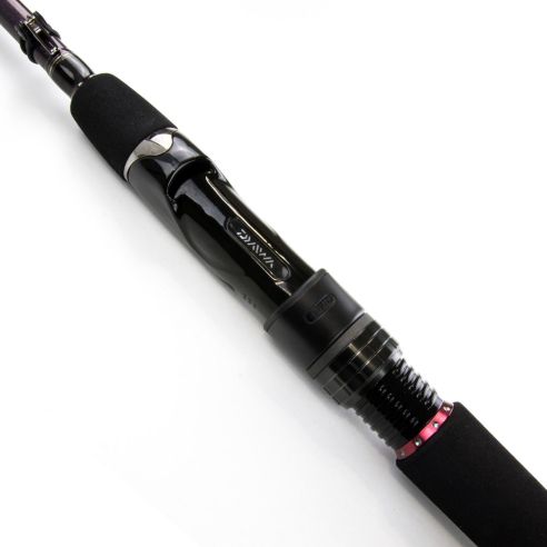 Spiningas Daiwa Tournament SW AGS 210cm 14-42g - NEW 2018
